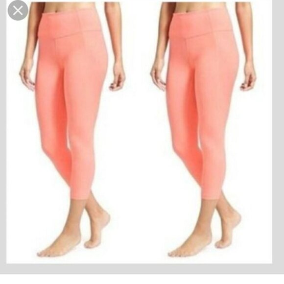 ATHLETA Coral Salutation Capri Cropped Workout Athletic Leggings Size Medium - Picture 1 of 8